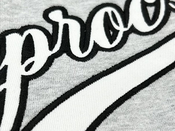 アップリケ刺繍